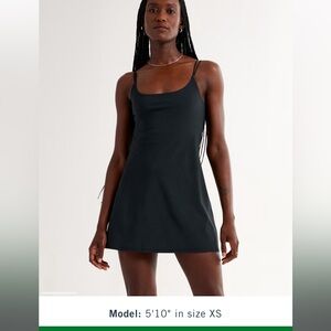 Abercrombie traveler mini dress in Onyx size Medium Tall NWT